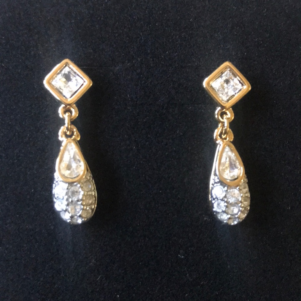 Swarovski drop earrings